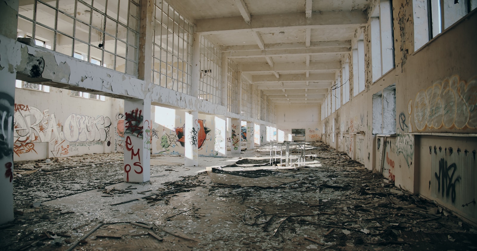 urbex warszawa